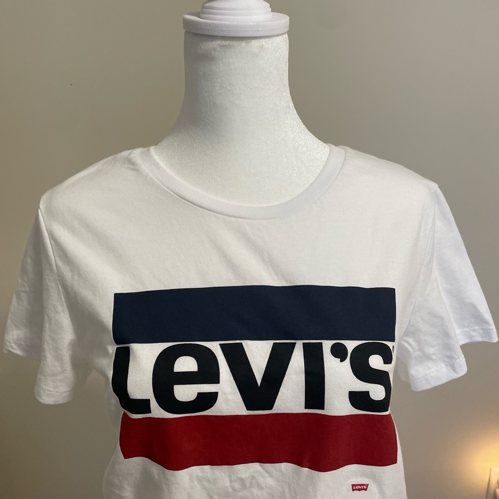 Levi's White T-Shirt with Logo